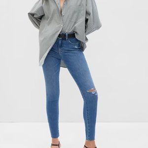 GAP Women's Distressed Universal Jegging High Rise 30/10P Petite